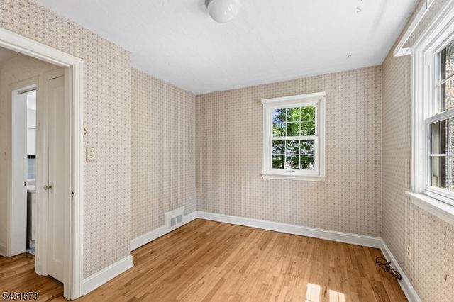 106 Gallows Hill Rd, Cranford Twp., NJ 07016