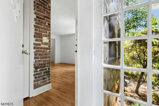 106 Gallows Hill Rd, Cranford Twp., NJ 07016