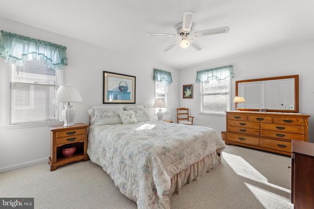 4 W JOSHUA AVE, Long Beach Township, NJ 08008