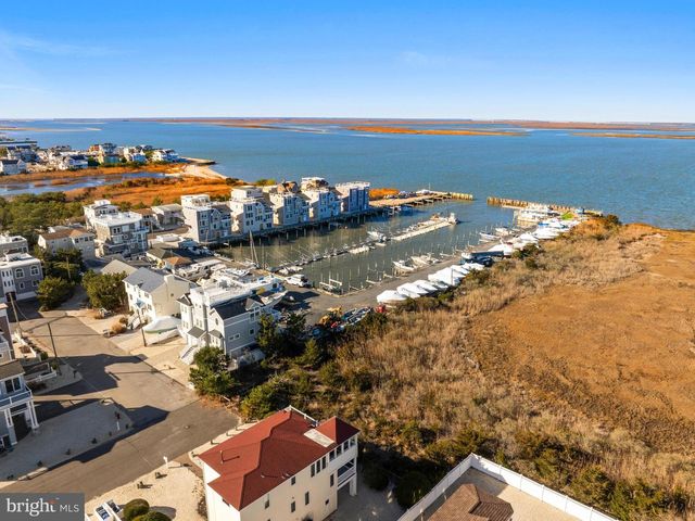 4 W JOSHUA AVE, Long Beach Township, NJ 08008