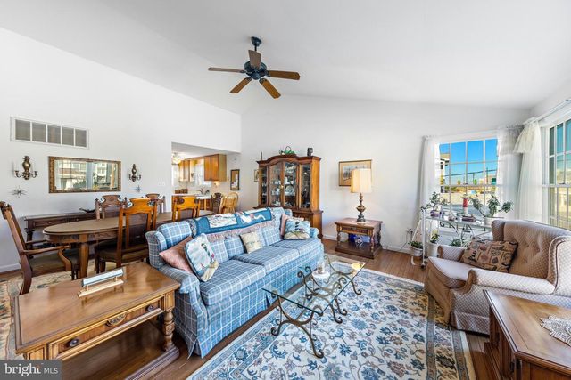 4 W JOSHUA AVE, Long Beach Township, NJ 08008