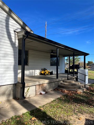 820 E Polk Avenue, Mcalester, OK 74501