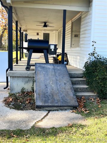 820 E Polk Avenue, Mcalester, OK 74501
