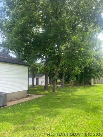 820 E Polk Avenue, Mcalester, OK 74501