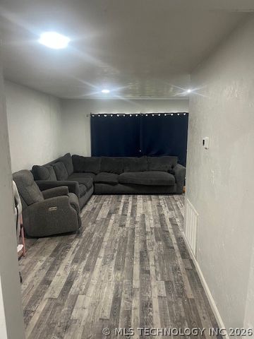 820 E Polk Avenue, Mcalester, OK 74501