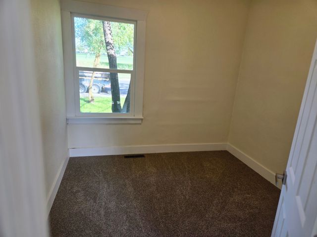 3228 N Nelson St, Spokane, WA 99207