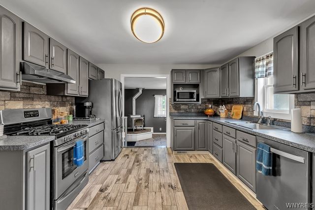 212 East Avenue, West Seneca, NY 14224