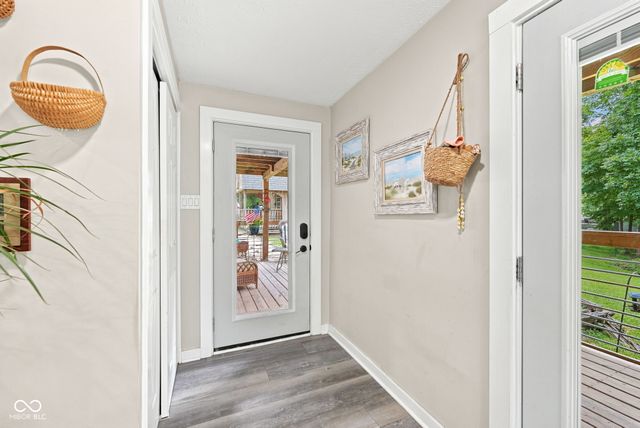 7990 Ebony Drive, Nineveh, IN 46164
