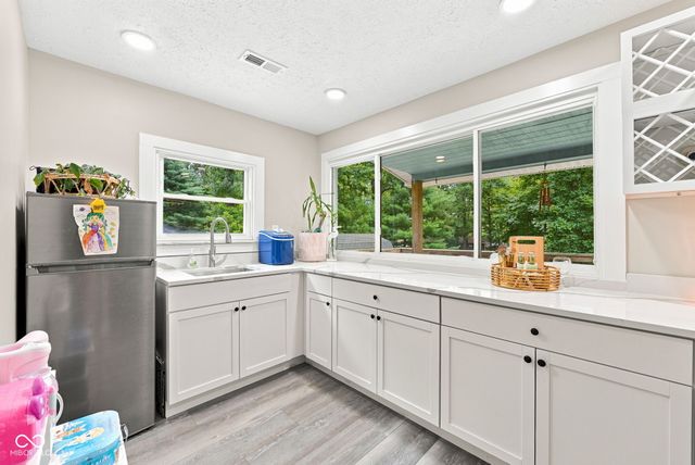 7990 Ebony Drive, Nineveh, IN 46164