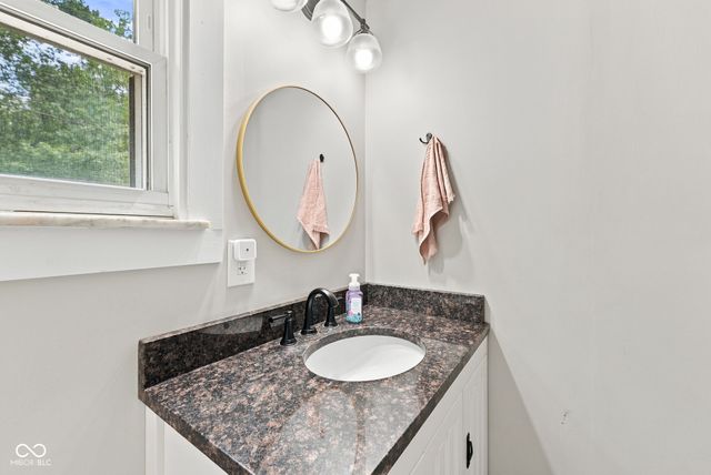 7990 Ebony Drive, Nineveh, IN 46164