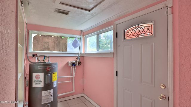 341 Taylor Avenue, Daytona Beach, FL 32114