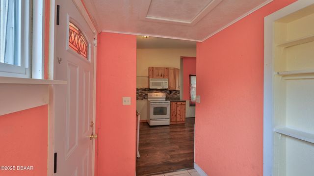 341 Taylor Avenue, Daytona Beach, FL 32114