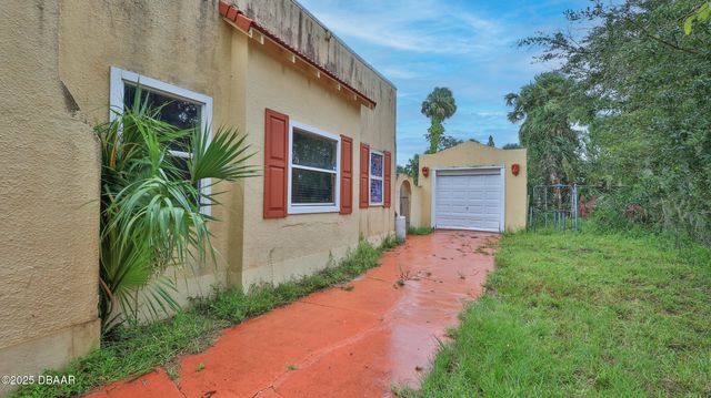 341 Taylor Avenue, Daytona Beach, FL 32114