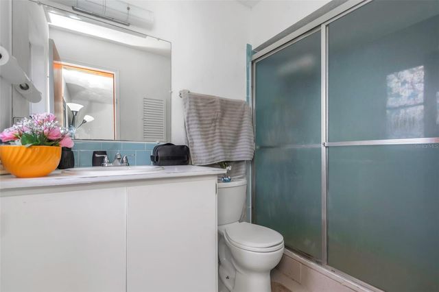 17500 MARSH ROAD, Lutz, FL 33558