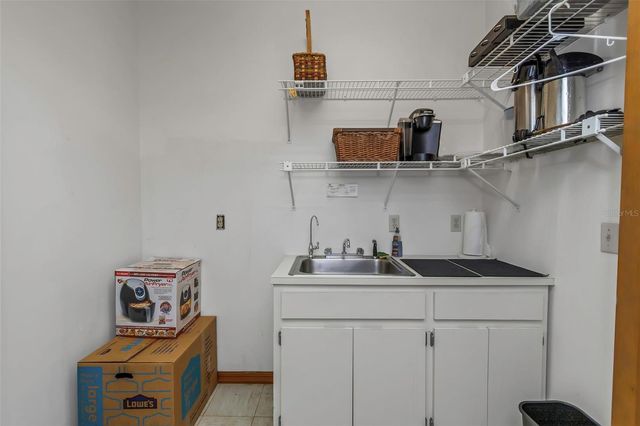 17500 MARSH ROAD, Lutz, FL 33558