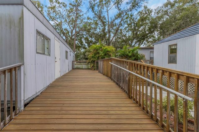 17500 MARSH ROAD, Lutz, FL 33558