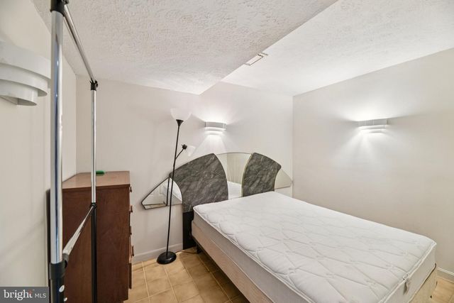 2650 SOLOMONS ISLAND RD, Huntingtown, MD 20639