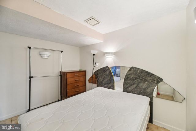 2650 SOLOMONS ISLAND RD, Huntingtown, MD 20639