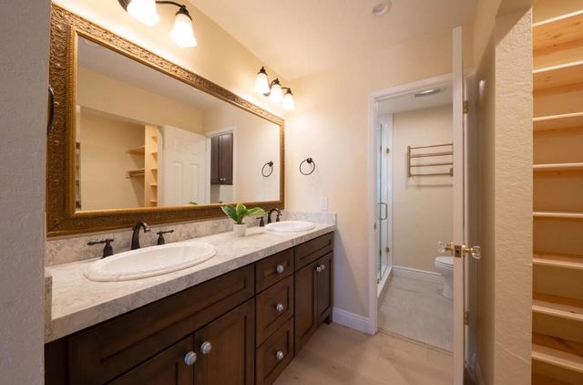 250 Forest Ridge Road 27, Monterey, CA 93940