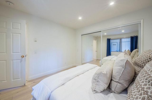 250 Forest Ridge Road 27, Monterey, CA 93940