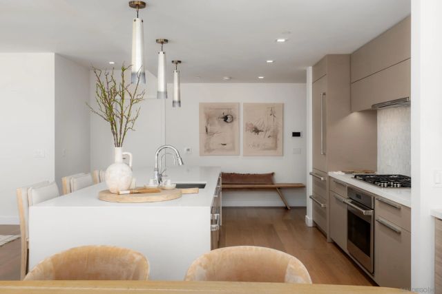 888 W E Street 1105, San Diego, CA 92101