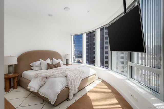 888 W E Street 1105, San Diego, CA 92101