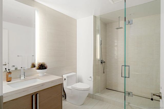 888 W E Street 1105, San Diego, CA 92101