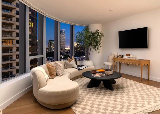 888 W E Street 1105, San Diego, CA 92101