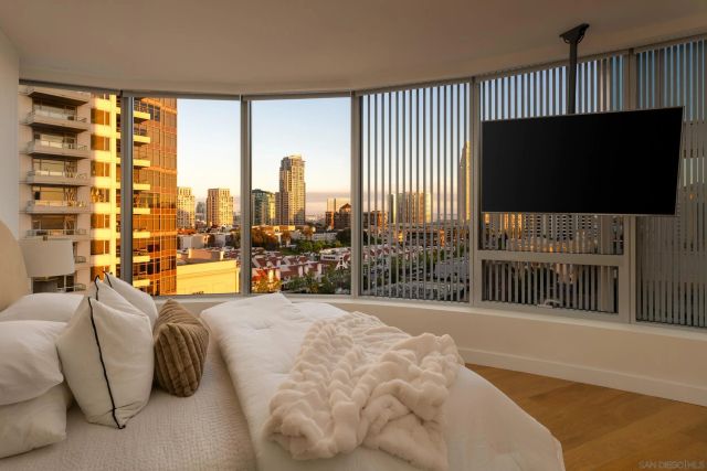 888 W E Street 1105, San Diego, CA 92101