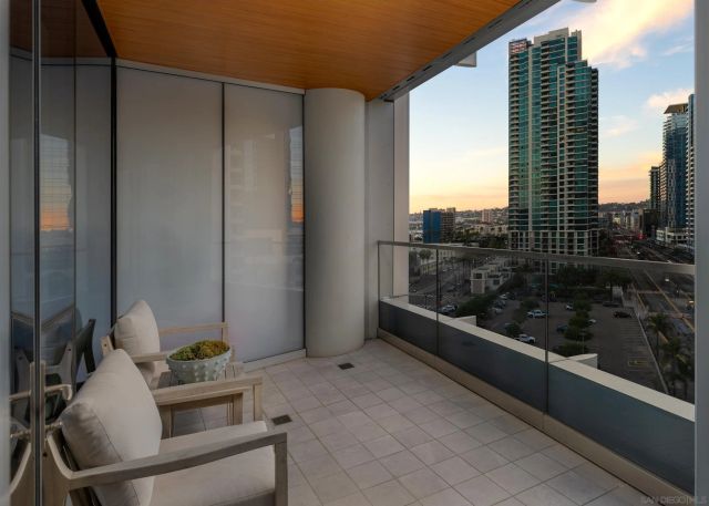 888 W E Street 1105, San Diego, CA 92101