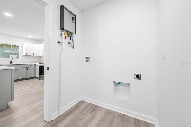 1523 NE 1ST AVENUE, Gainesville, FL 32641