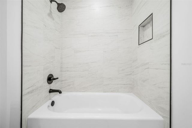 1523 NE 1ST AVENUE, Gainesville, FL 32641