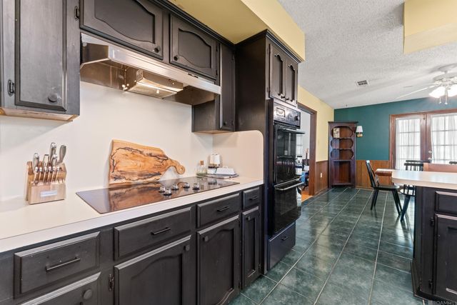 23362 Joe May Rd, Denham Springs, LA 70726