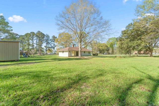 23362 Joe May Rd, Denham Springs, LA 70726
