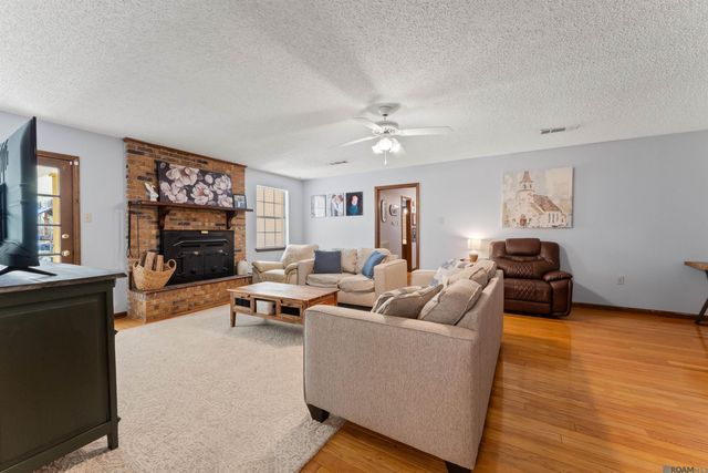 23362 Joe May Rd, Denham Springs, LA 70726