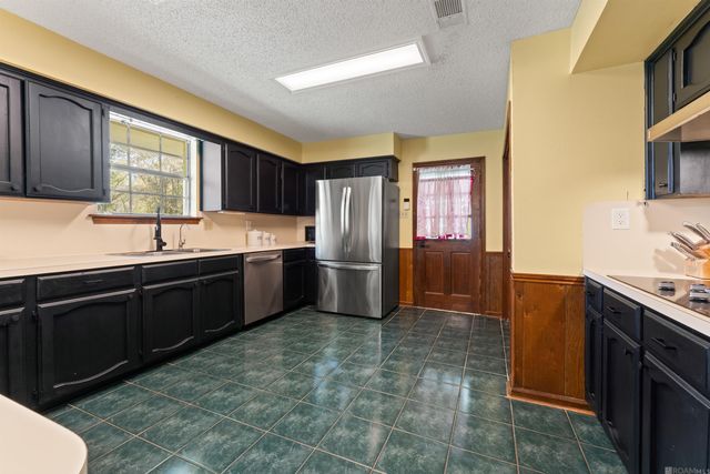 23362 Joe May Rd, Denham Springs, LA 70726