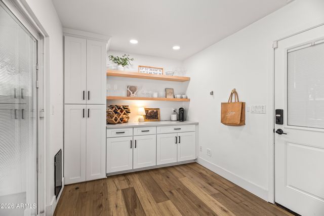 901 E BERRIDGE Lane, Phoenix, AZ 85014