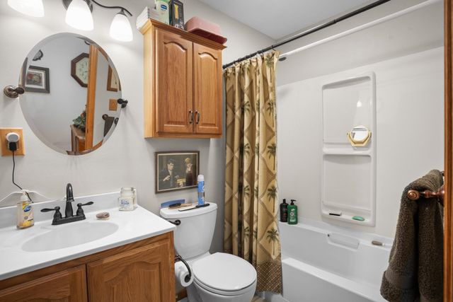 2710 66th St NW, Minot, ND 58703