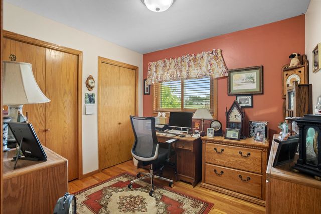 2710 66th St NW, Minot, ND 58703