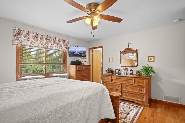 2710 66th St NW, Minot, ND 58703