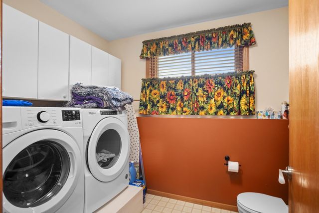 2710 66th St NW, Minot, ND 58703