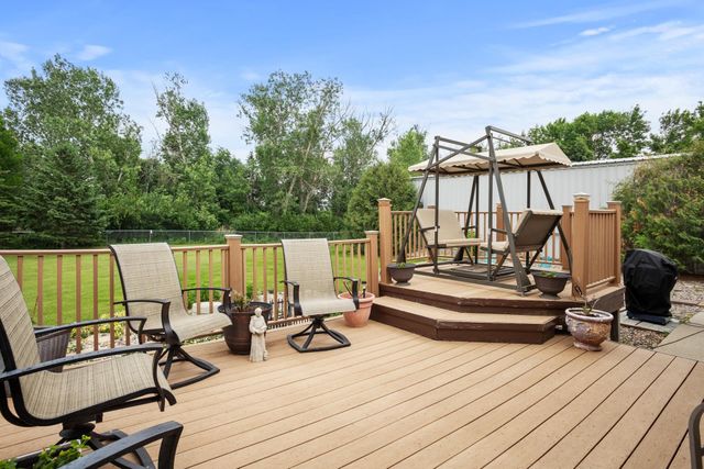 2710 66th St NW, Minot, ND 58703