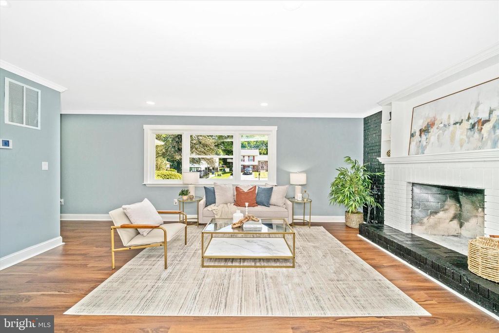 Image 10 of property listing at 6700 PARSONS AVE, Baltimore, MD 21215