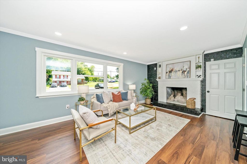 Image 7 of property listing at 6700 PARSONS AVE, Baltimore, MD 21215