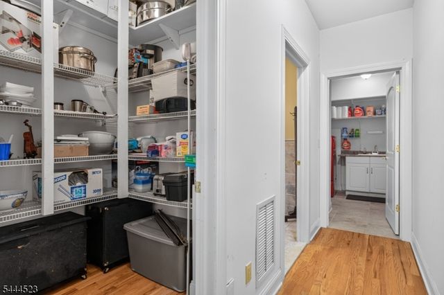 721 Ringwood Ave, Pompton Lakes Boro, NJ 07442