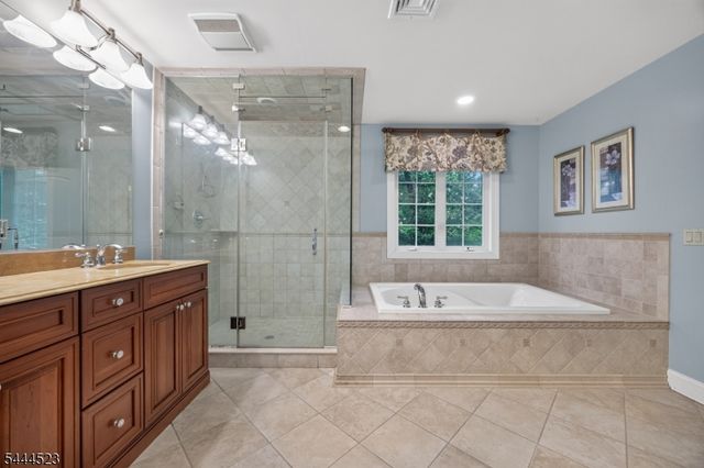 721 Ringwood Ave, Pompton Lakes Boro, NJ 07442