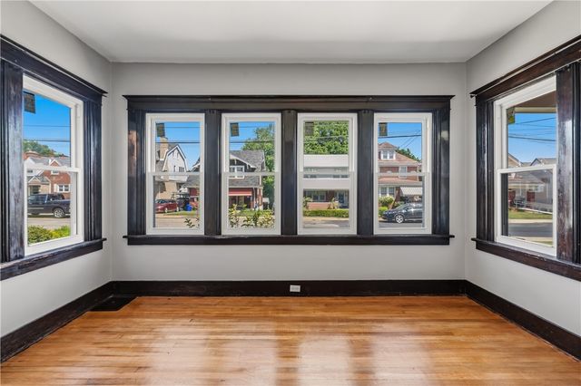 1437 Orchlee St, Brighton Heights, PA 15212