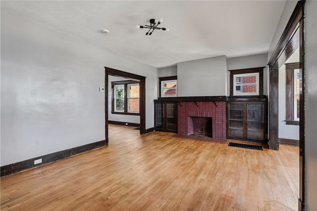 1437 Orchlee St, Brighton Heights, PA 15212