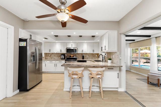 1431 NW 70th Way, Plantation, FL 33313
