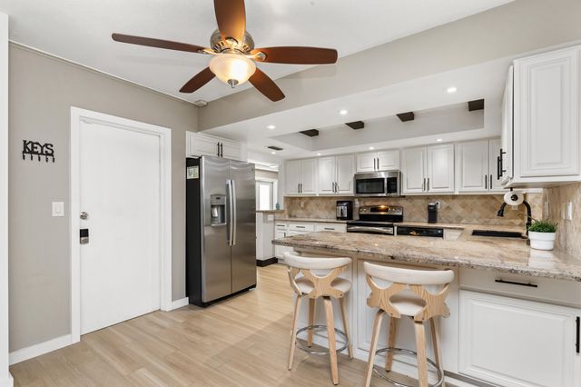 1431 NW 70th Way, Plantation, FL 33313